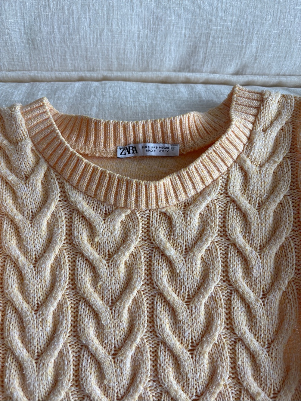 Zara Peach Cable-Knit Sleeveless Top - Picture 2 of 3